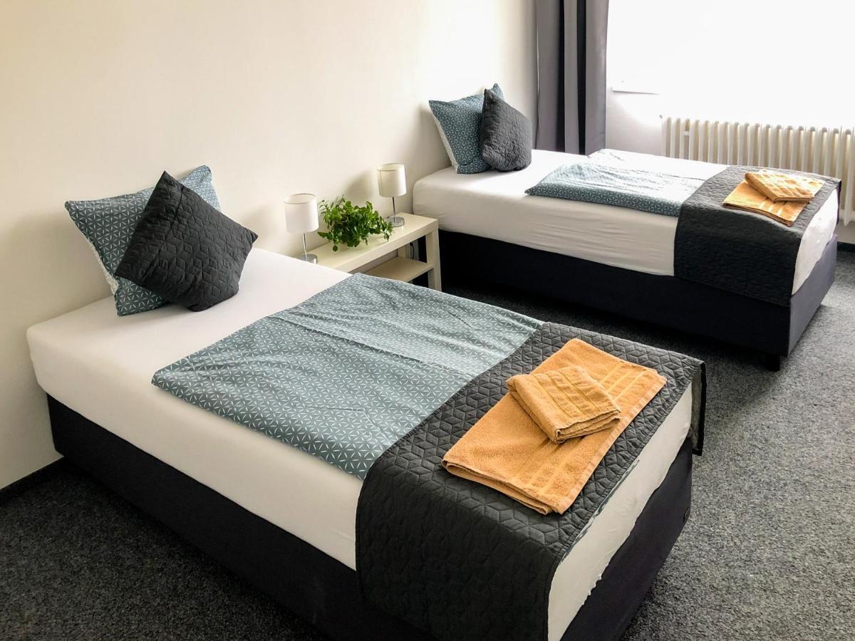 Hotel Bobr Хомутов Екстер'єр фото