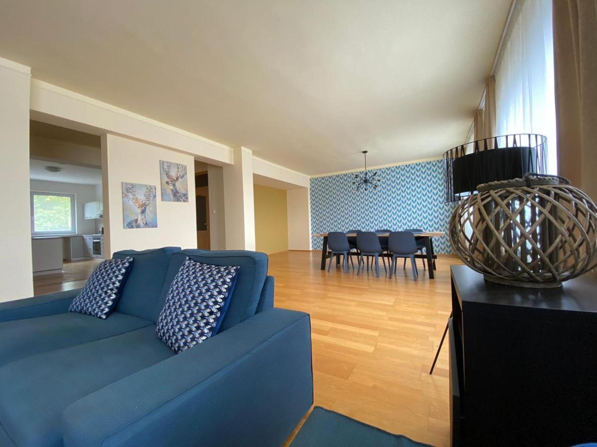 Hotel Bobr Хомутов Екстер'єр фото