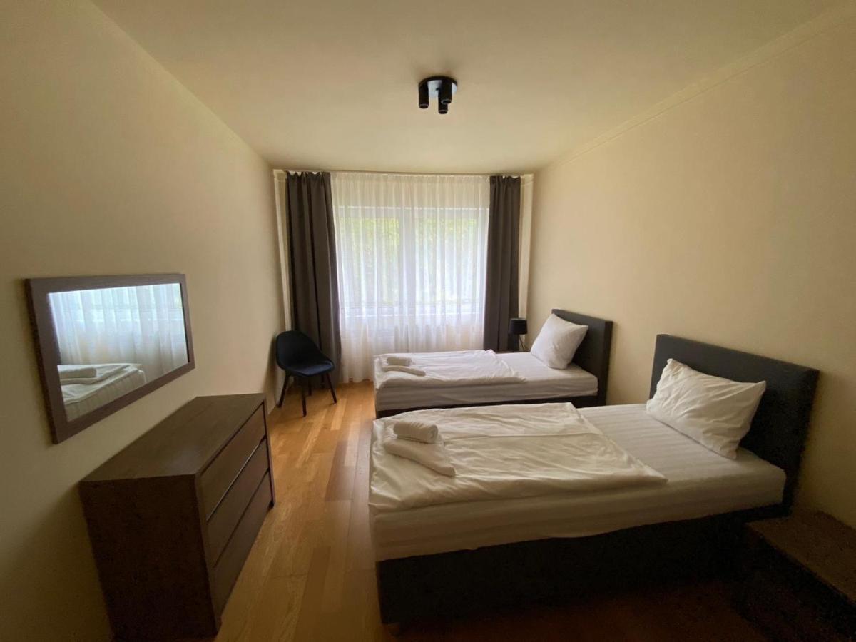 Hotel Bobr Хомутов Екстер'єр фото