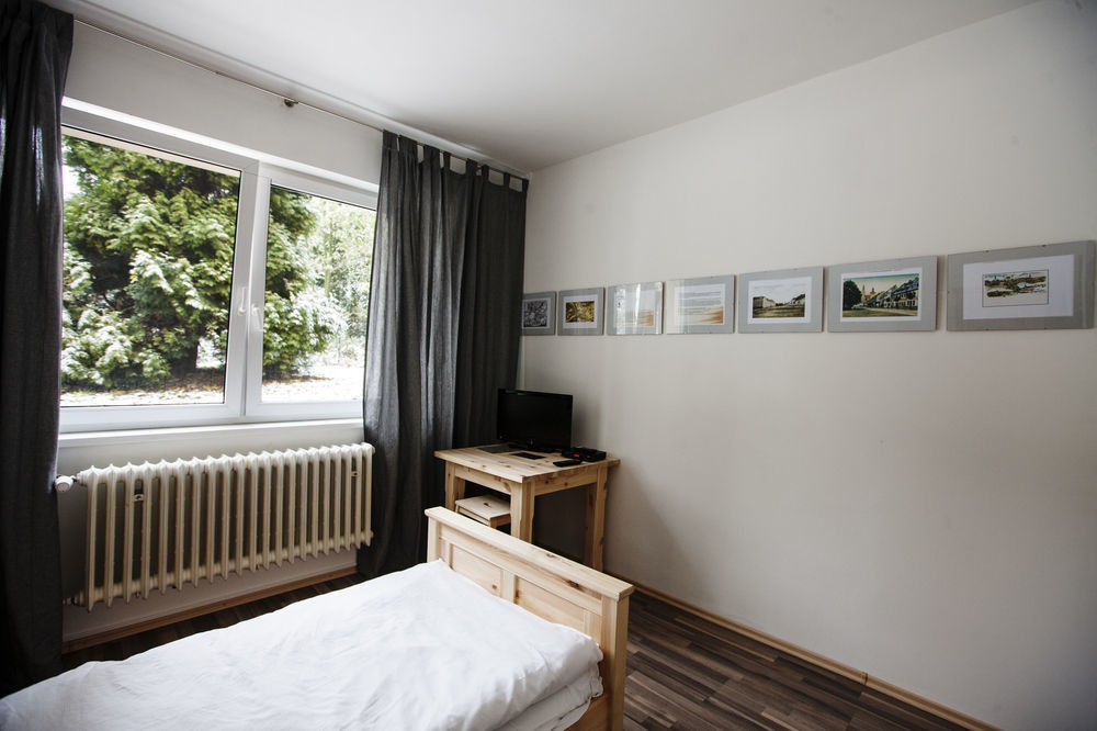 Hotel Bobr Хомутов Екстер'єр фото
